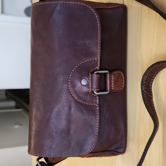 Jack Georges Voyager Emma Petite Crossbody Bag Bison Leather (model 7217) - Picture 5 of 16